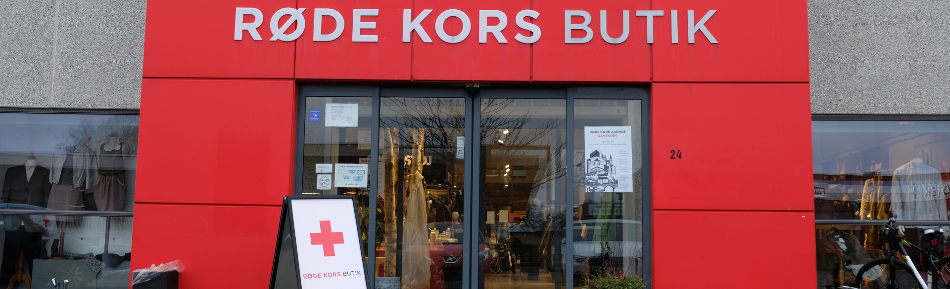 Røde Kors' genbrugsbutikker Aarhus genåbner med et - Aarhus - Kors